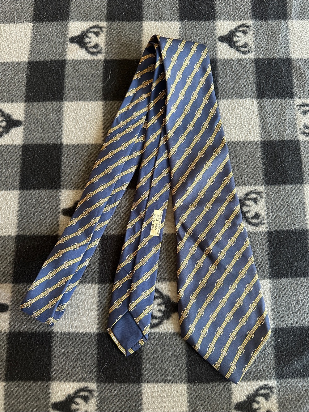 Hermes Navy and Gold Chain-Print Silk Tie